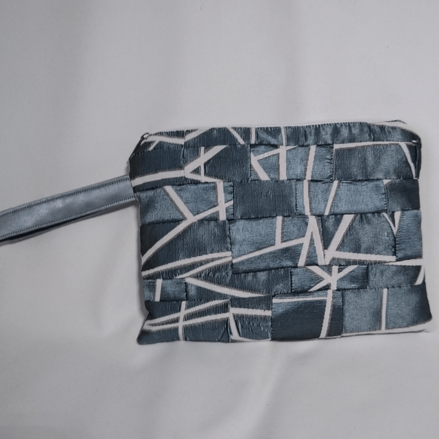Pochette artisanale